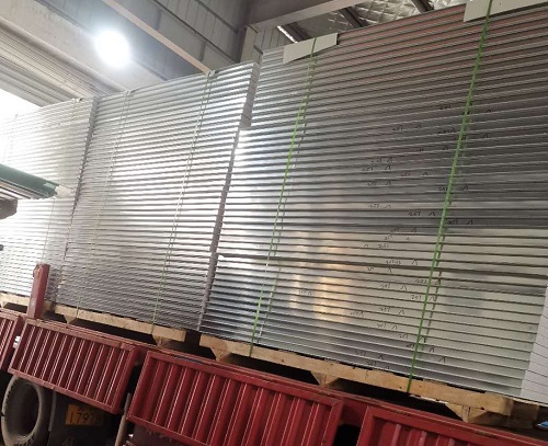 璟豐帶您了解彩鋼瓦的選擇、設(shè)計與安裝工藝